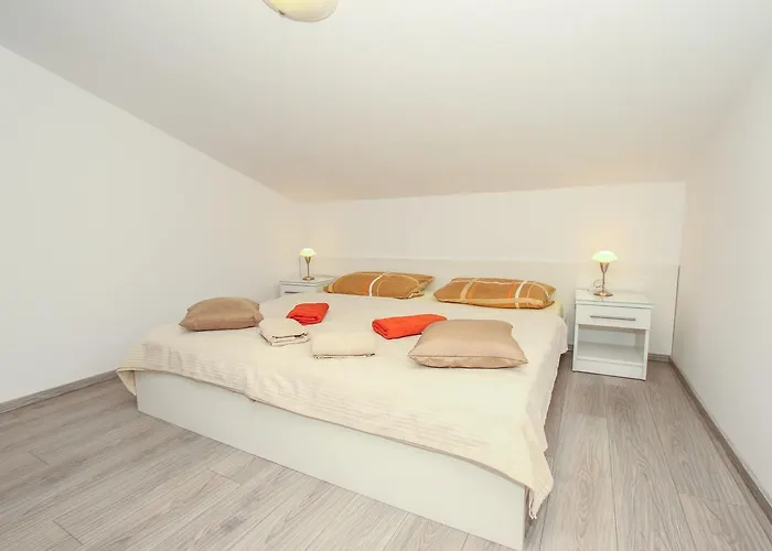 Katarina Guest house 3*