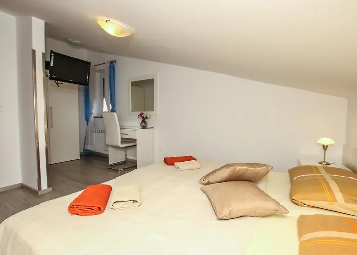 Katarina Guest house